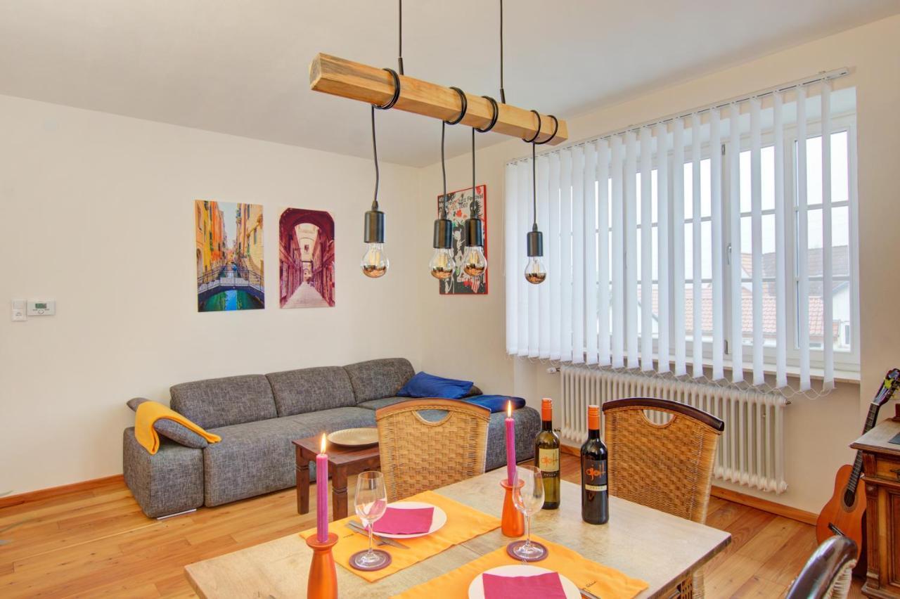Ferienwohnung Am Alten Rathaus Neustadt an der Weinstraße Exterior foto